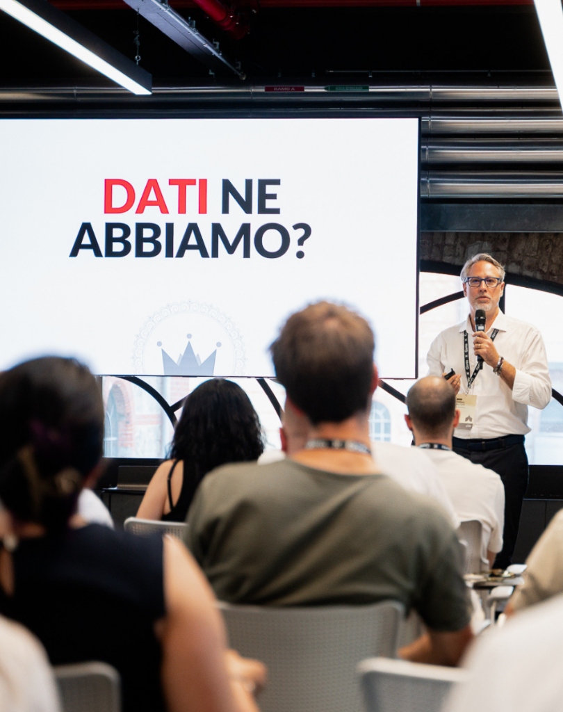 Stefano De Carlo Keynote Speaker - Dati ne abbiamo?